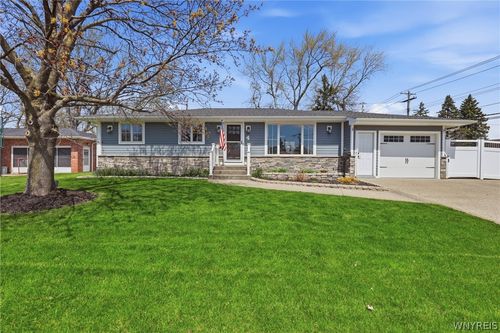 4 Frantzen Ter, Cheektowaga, NY, 14227-3240 | Card Image