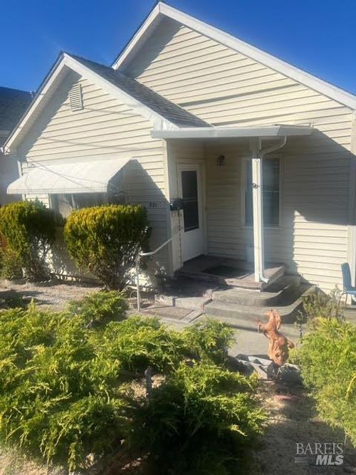 521 E G St, Benicia, CA, 94510-3419 | Card Image