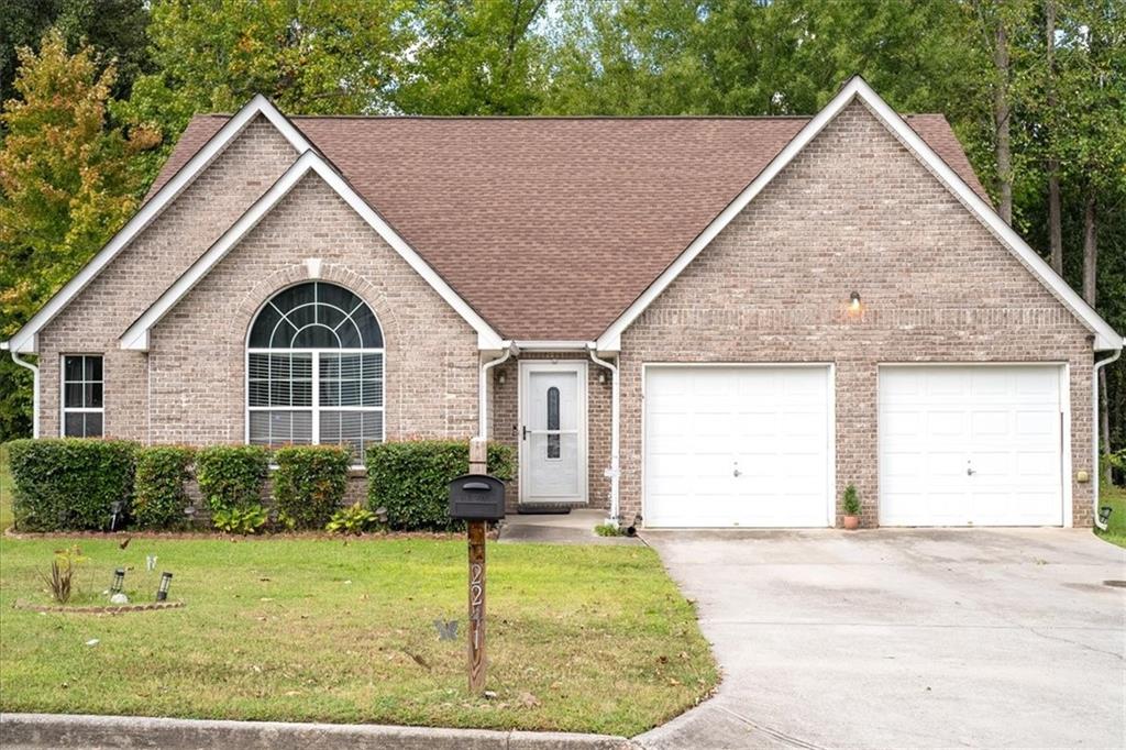 Boulder Run Trl, Ellenwood, GA 30294