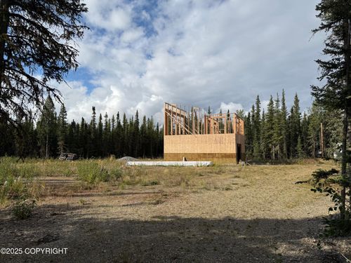 565 Chase Rd, Delta Junction, AK, 99737 | Card Image