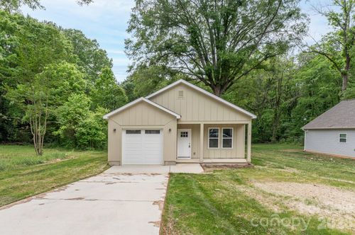 1019 N Ransom St, Gastonia, NC, 28052-1647 | Card Image