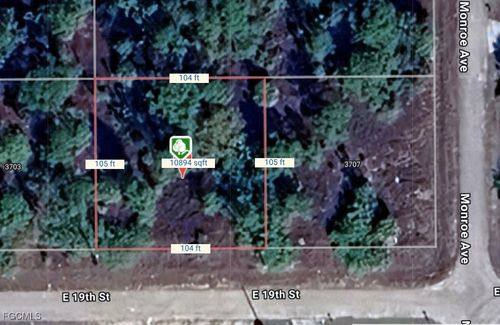 813 E 12th St, LEHIGH ACRES, FL, 33972-2153 | Card Image