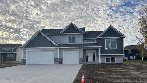 902 23rd St Cir Ne, Kasson, MN, 55944 | Card Image