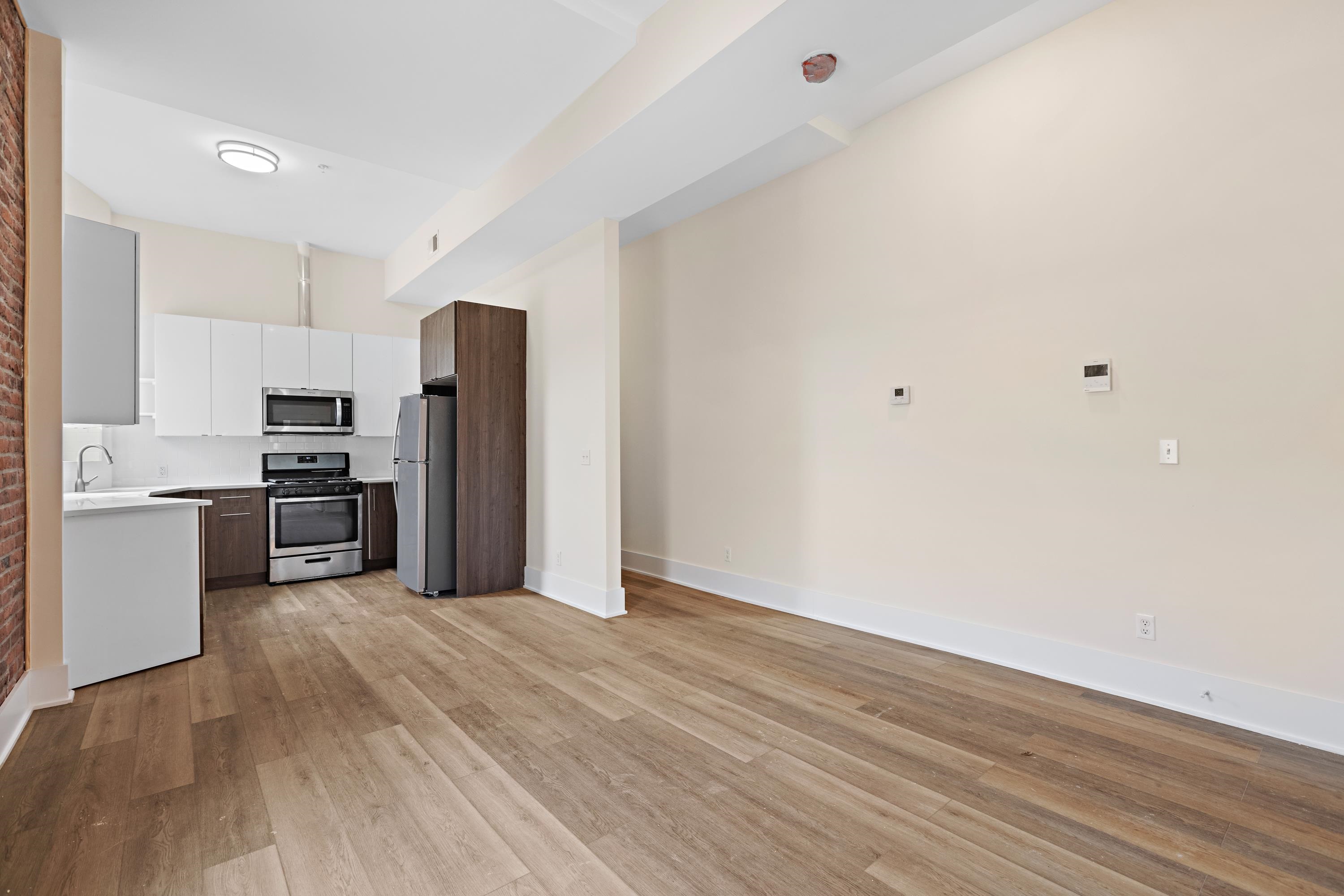 Residential Lease in JC, Greenville 4