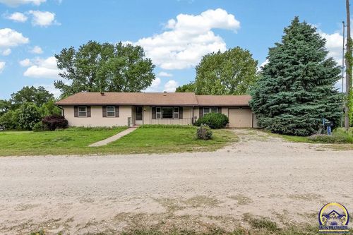 2494 Barton Rd, Holton, KS, 66436 | Card Image
