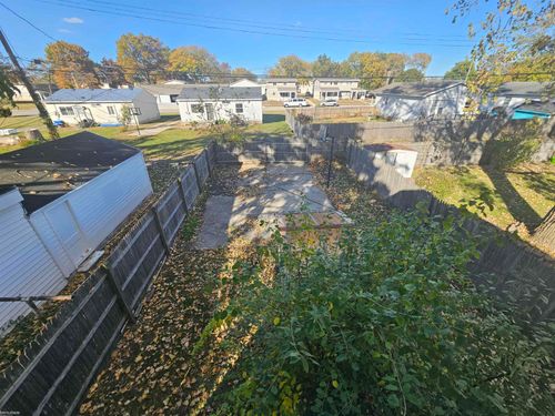 2511 Vanness St, Port Huron, MI, 48060-6878 | Card Image