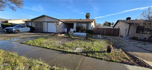 1933 Nuevo St, Hemet, CA, 92545-2476 | Card Image