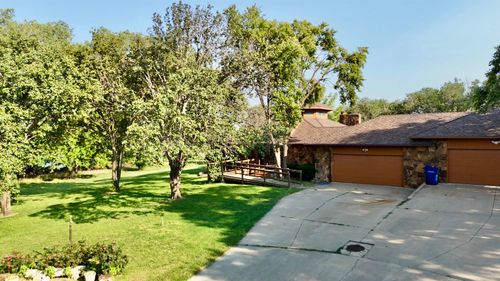 3 Debra Cir, Augusta, KS, 67010-9438 | Card Image