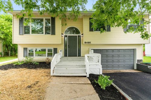 8495 Blue Lake Ave, Galloway, OH, 43119-9198 | Card Image