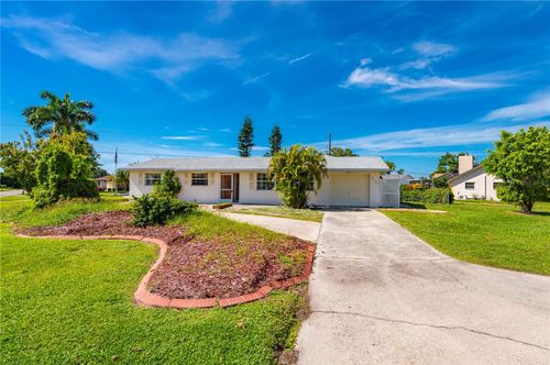 22191 New Rochelle Ave, PORT CHARLOTTE, FL, 33952-8425 | Card Image