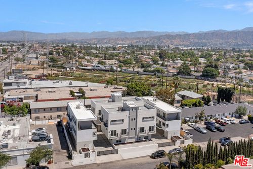12-10963 Calvert, North Hollywood, CA, 91601 | Card Image