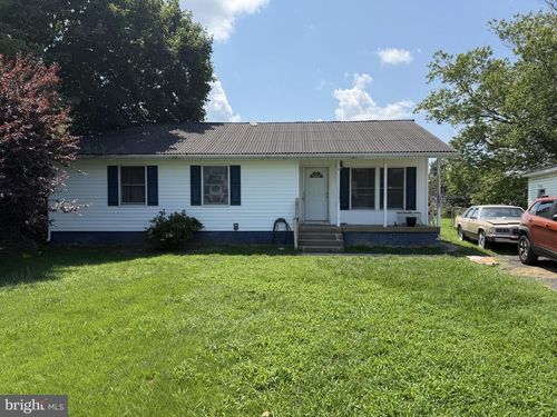 284 Woodland Dr, Montross, VA, 22520-4135 | Card Image