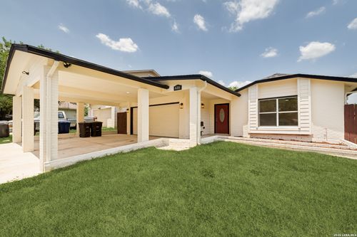 635 Cypresscliff Dr, San Antonio, TX, 78245-1065 | Card Image