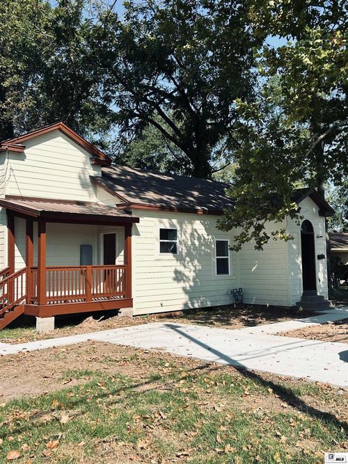 204 Gilbert St, Monroe, LA, 71203-4506 | Card Image
