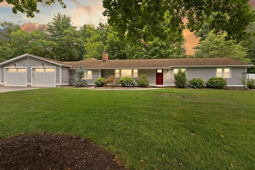 9 Wild Rose Dr, Andover, MA, 01810-4616 | Card Image
