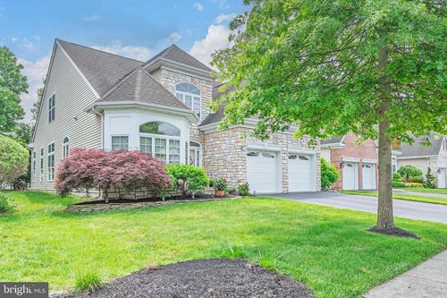 6 Lewis Dr, Mays Landing, NJ, 08330-5701 | Card Image