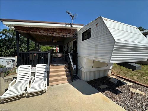 104 Robin Ln, New London, NC, 28127 | Card Image