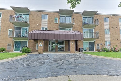 303-1315 S Lake Wilmer Drive, Sandusky, OH, 44870 | Card Image