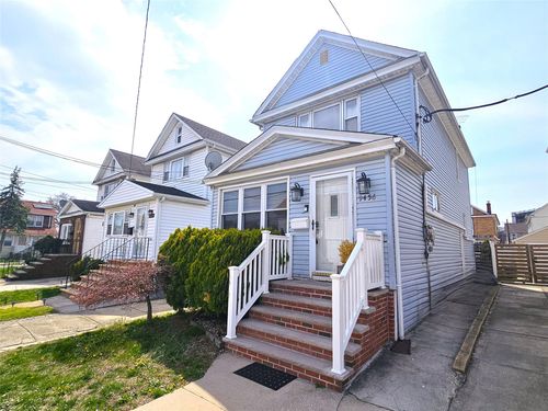 9456 225th St, Queens Village, NY, 11428-2012 | Card Image