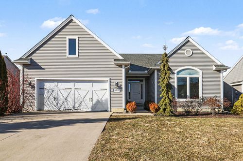 633 Marblewood Ln, Saline, MI, 48176-8611 | Card Image