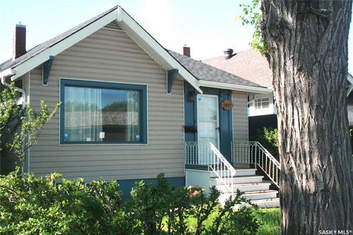 3007 Dewdney Ave, Regina, SK, S4T0Y3 | Card Image