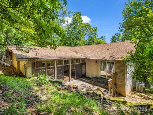 436 Utsonati Ln, Brevard, NC, 28712-7485 | Card Image