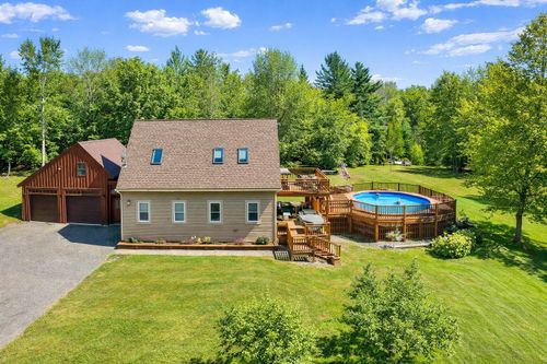 7 Hill Top Road, Guilford, ME, 04443 | Card Image