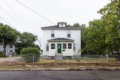 37 Garden St, Manchester, NH, 03103-6414 | Card Image
