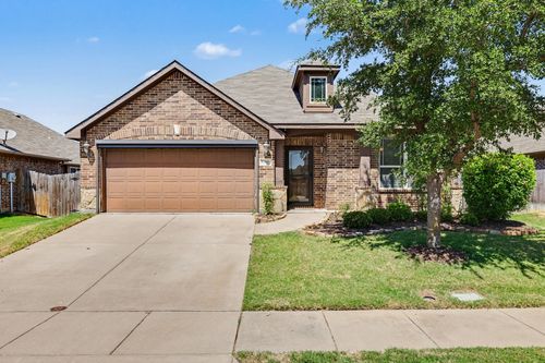 8305 Spitfire Trl, Aubrey, TX, 76227-1230 | Card Image