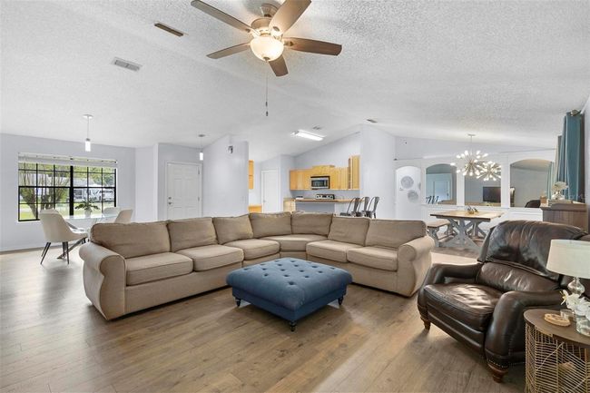 134 Naranja Rd, House other with 3 bedrooms, 2 bathrooms and null parking in DEBARY FL | Image 14