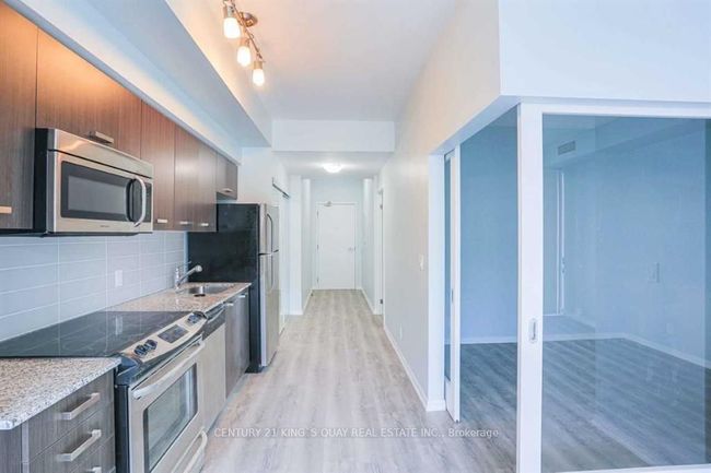 1501 - 832 Bay St, Condo with 1 bedrooms, 1 bathrooms and null parking in Toronto ON | Image 4