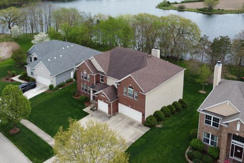 1015 Timber Lake Dr, Antioch, IL, 60002-6211 | Card Image