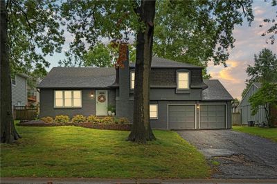 9712 Benson Street, House other with 3 bedrooms, 2 bathrooms and null parking in Overland Park KS | Image 2