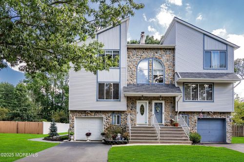 51 Dortmunder Dr, Manalapan, NJ, 07726-3815 | Card Image