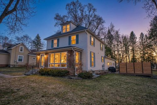 314 E Rosenlund St, Woodville, WI, 54028-9517 | Card Image