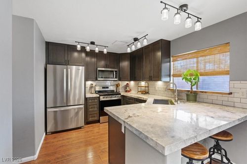 1100 Blitzen Dr, Henderson, NV, 89012-4400 | Card Image