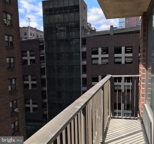 apt-7l-1420 Locust St, PHILADELPHIA, PA, 19102-4205 | Card Image