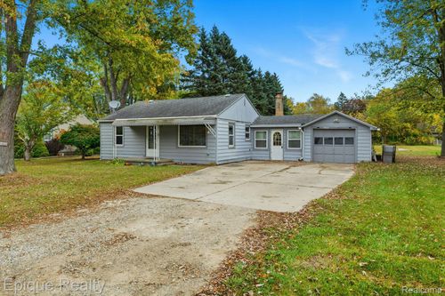 3560 Milton Rd, Fort Gratiot, MI, 48059-4119 | Card Image