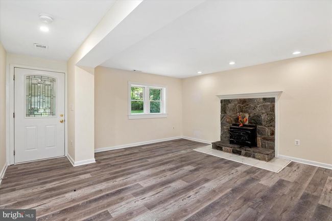 12820 Maple St, House other with 4 bedrooms, 3 bathrooms and null parking in SILVER SPRING MD | Image 5