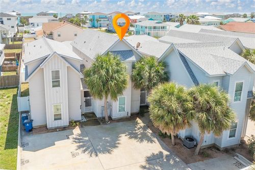 102-2821 S 11th St, Port Aransas, TX, 78373-6078 | Card Image