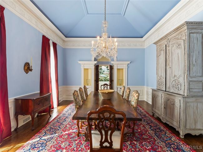 Formal dining room | Image 13