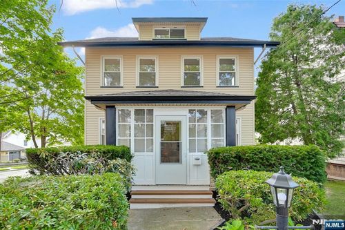195 Sylvan St, Rutherford, NJ, 07070-2460 | Card Image