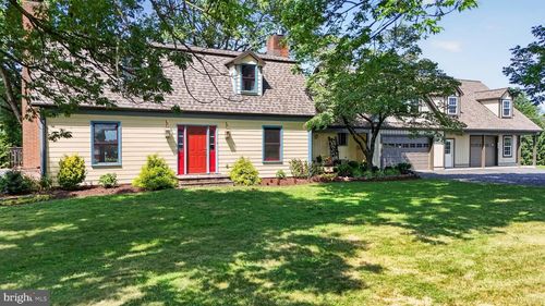 126 W Newport Road, LITITZ, PA, 17543 | Card Image
