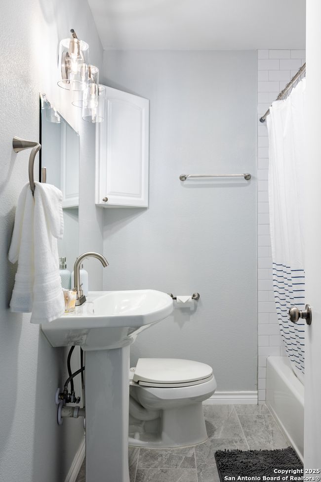 5214 Valley Oak Dr, House other with 3 bedrooms, 3 bathrooms and null parking in Austin TX | Image 22