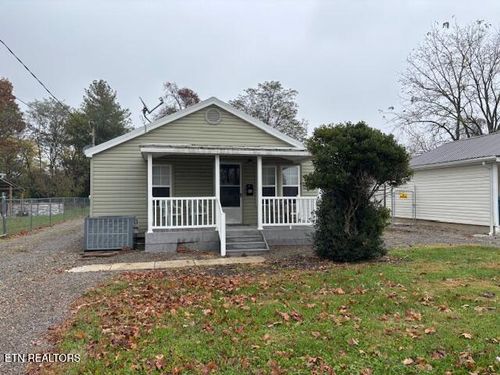98 Yvonne Ave, Crossville, TN, 38555-4717 | Card Image