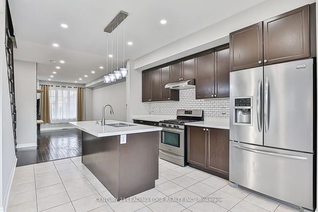 360 Cornell Rouge Blvd, House attached with 4 bedrooms, 4 bathrooms and 1 parking in Markham ON | Image 9