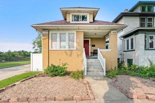 919 Highland Ave, Oak Park, IL, 60304-1530 | Card Image
