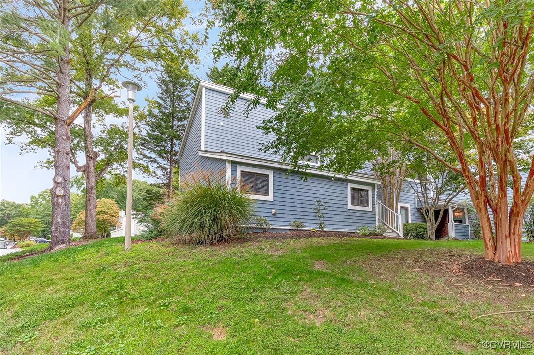 Ivystone Dr, Henrico, VA 23238