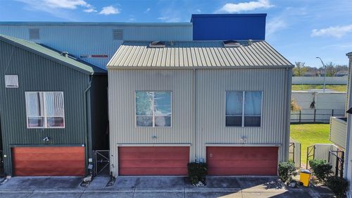 6935 Yellowstone Way Dr, Houston, TX, 77054-2532 | Card Image