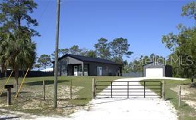 4030 Ne 140 Th Ct, House other with 2 bedrooms, 2 bathrooms and null parking in WILLISTON FL | Image 7